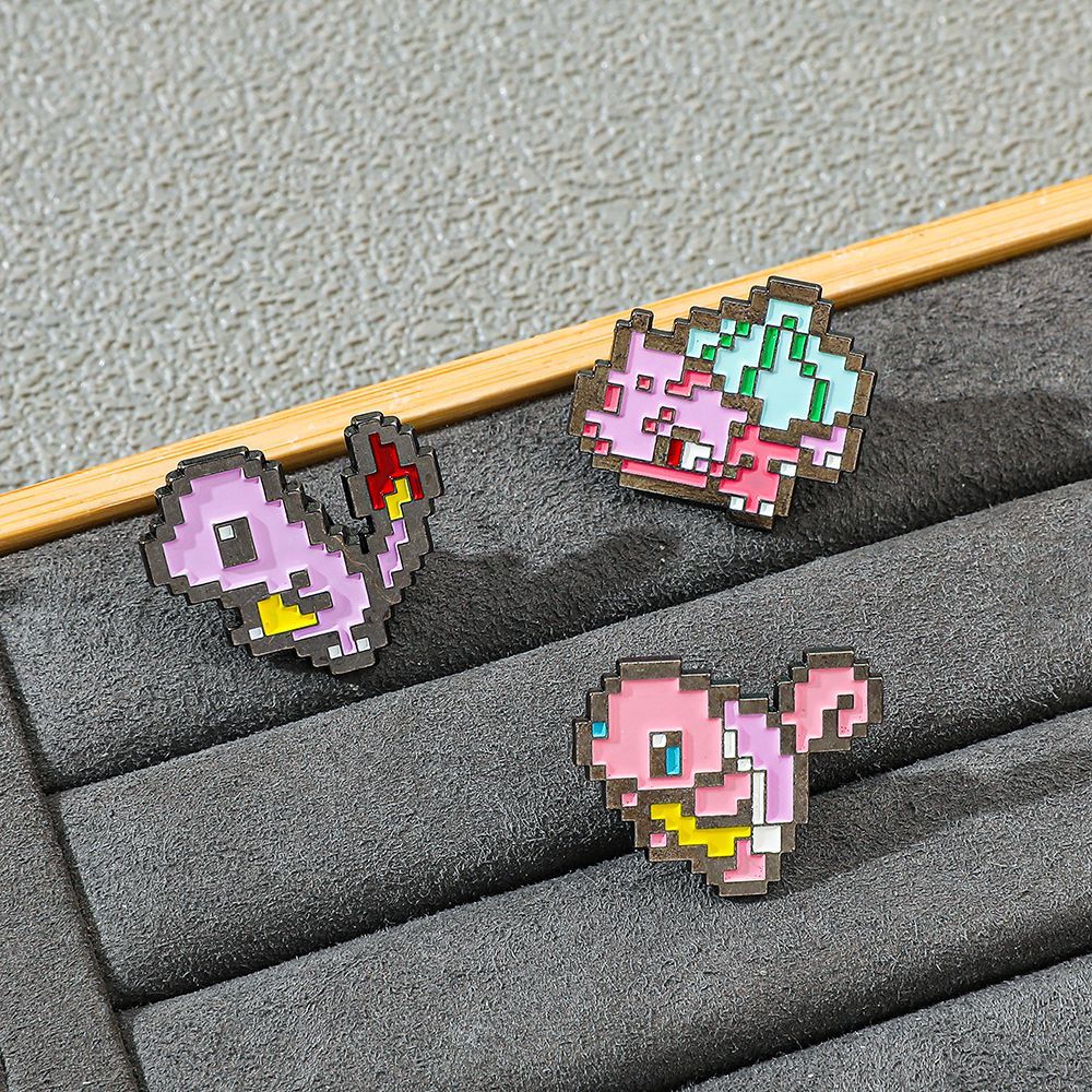 Embroidery Wallpaper - ピクセルモザイクポケモンメタルエナメルピン、かわいい漫画ポケットモンスターラペルブローチ、アニメバックパック衣類ジュエリーファンギフト（