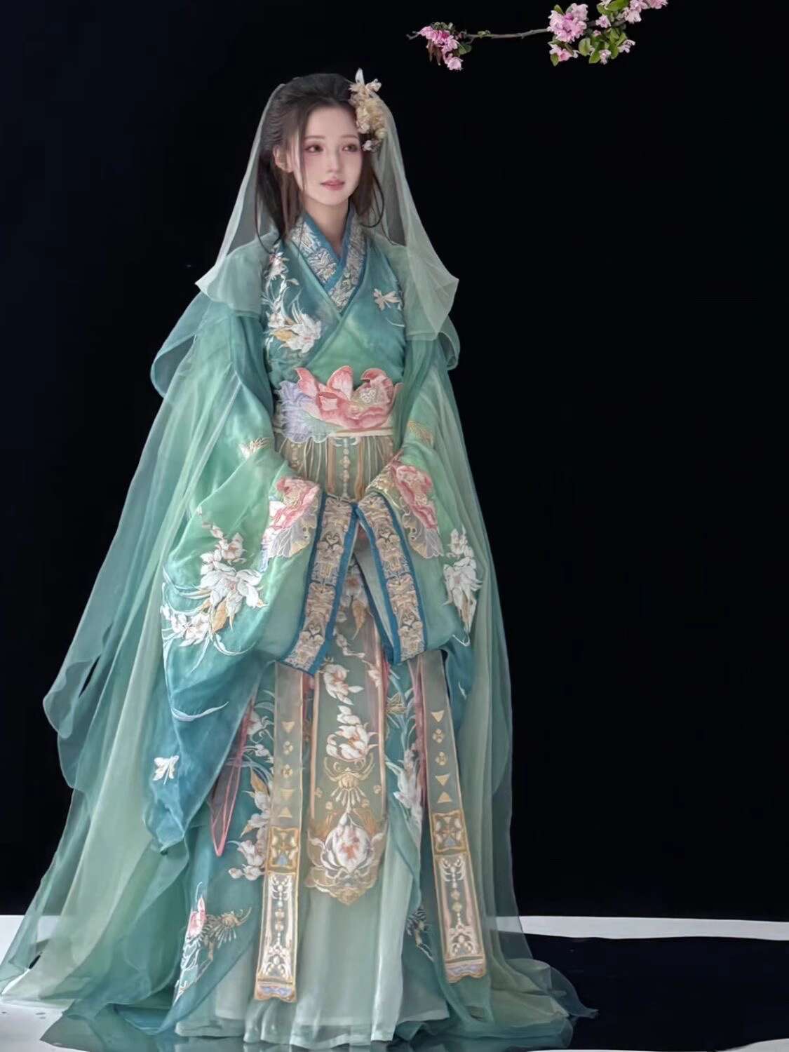 Embroidery Skirt - 新しいフィエスタカーニバルハロウィン Cos コスプレ韓服レディースファッション戦国ローブ重工業刺繍ウエスト丈スカート