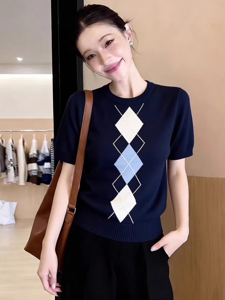 Embroidery Unique Design - ユニークなデザインのブルーニットラウンドネック半袖レディーストップス夏用美しい模様刺繍ルーズフィット日常着