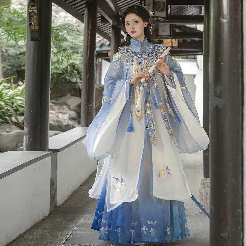 隔月[Lan Jin Luo]新しい漢服女性の明朝スタイル  - Embroidery Skirt のレビューと価格