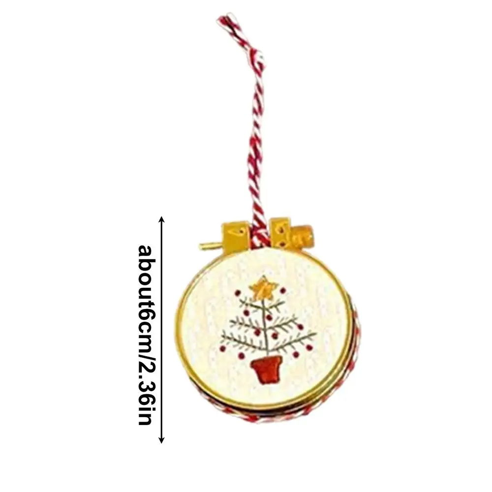 2025年クリスマスニュース 手作り刺繍スタンプ入りペンダン - Embroidery Xmas Kits のレビューと価格