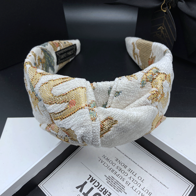おしゃれな刺繍ヘアピンフープ女性の高級感溢れる軽量ハイスカル - Embroidery Hooping のレビューと価格