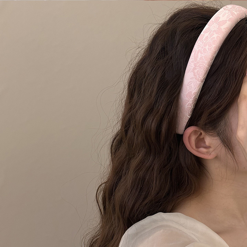 女性のための花の刺flowerが付いたヘッドバンド、エレガン - Embroidery Hooping のレビューと価格