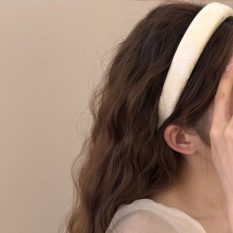 女性のための花の刺flowerが付いたヘッドバンド、エレガン - Embroidery Hooping のレビューと価格